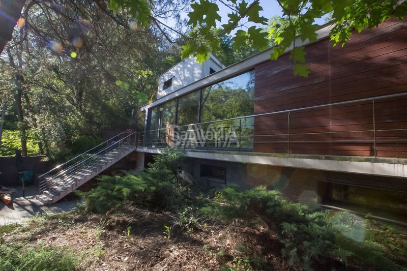 Foto 448776e7-be7b-4116-9c39-ed694afd40d2. Casa amb calefacció aparcament piscina a Les Planes Sant Cugat del Vallès