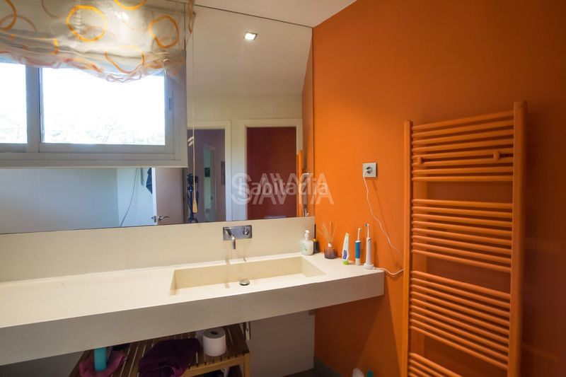 Foto 85c3df0b-9a83-47e5-8a0b-62648669b698. Casa amb calefacció aparcament piscina a Les Planes Sant Cugat del Vallès