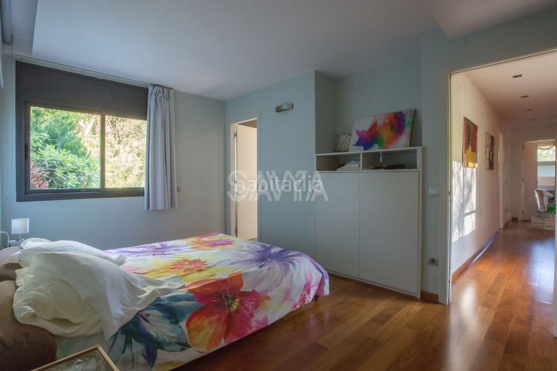 Foto ba71f484-ea27-4ae6-b1a2-40a1114b1a02. Casa amb calefacció aparcament piscina a Les Planes Sant Cugat del Vallès