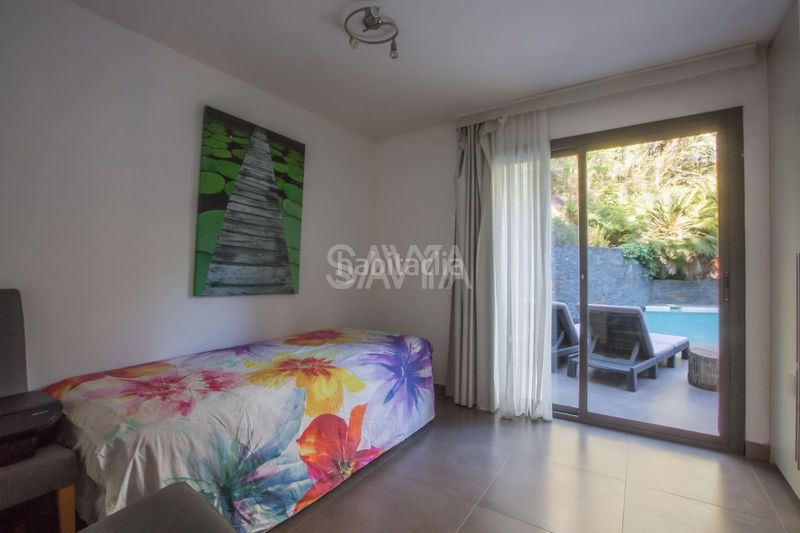 Foto f9ec613b-7231-4868-882d-4df4e1e0f0fc. Casa amb calefacció aparcament piscina a Les Planes Sant Cugat del Vallès