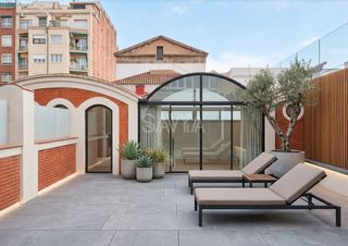 Pis  Corsega. Increíble piso segregable con techos altos y  gran terraza.
