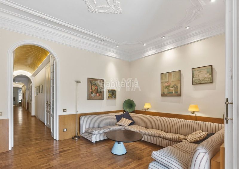 Foto 08689488-f3e7-484e-8efd-b244e87b968e. Pis amb calefacció a L´Antiga Esquerra de l´Eixample Barcelona