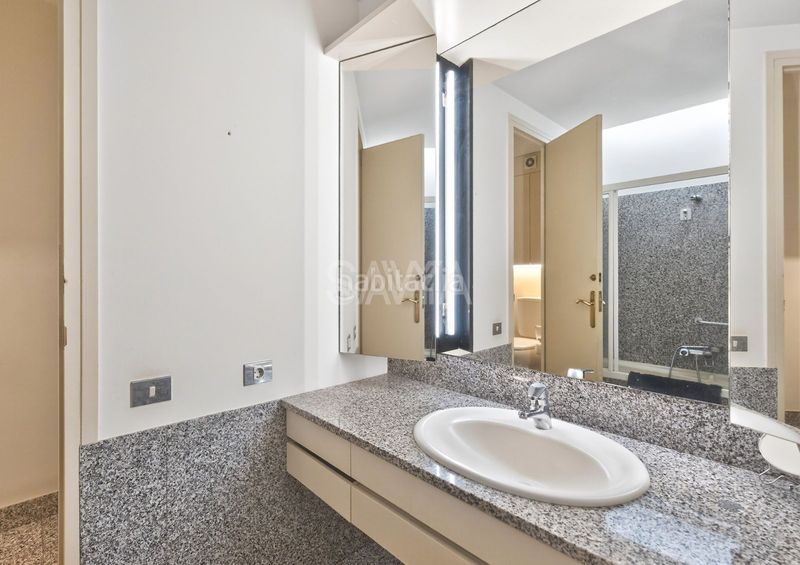 Foto 4024a34b-01b0-4886-816d-1161fe6462c7. Pis amb calefacció a L´Antiga Esquerra de l´Eixample Barcelona