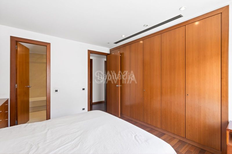 Foto 6362f977-fb68-48b8-9175-f82443de3d72. Pis amb calefacció aparcament a Sarrià Barcelona