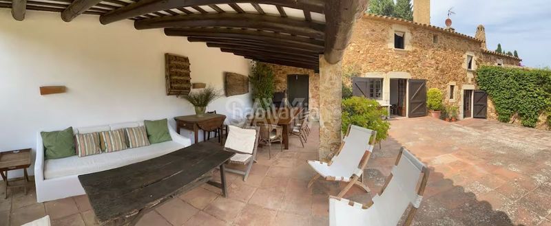Foto 874b8703-6774-4291-b9ec-cc088a0fa123. Lloguer casa amb calefacció aparcament piscina a Calella de Palafrugell