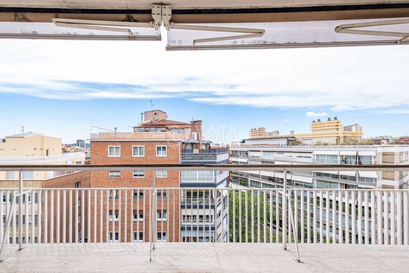 Foto be5929bf-1892-49d9-9fc0-c20c926ac373. Àtic amb calefacció aparcament a Sant Gervasi - Galvany Barcelona