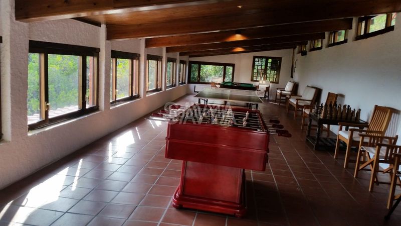 Foto b123cd32-4516-4f94-9077-def5df767180. Casa amb aparcament piscina a La Plana-Bellsoleig Sant Just Desvern