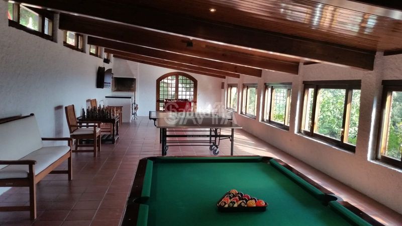 Foto eb786a53-1be8-43e3-8828-e46c44ae9d02. Casa amb aparcament piscina a La Plana-Bellsoleig Sant Just Desvern