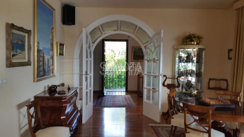 Foto fd1ec7ca-d84a-41f8-b563-dabac5b09942. Casa amb aparcament piscina a La Plana-Bellsoleig Sant Just Desvern