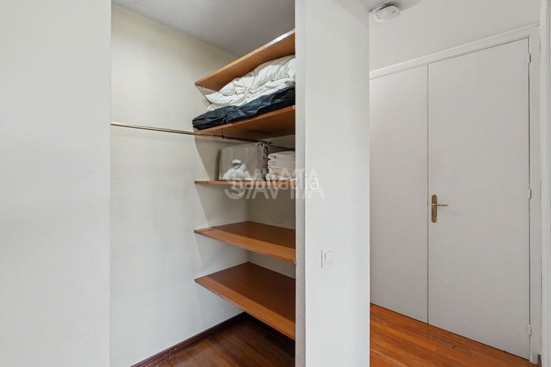 Foto 58192bc7-cb6d-48a9-9fbf-9216cb2def24. Affitto casa a schiera con riscaldamento parcheggio piscina in Barcelona