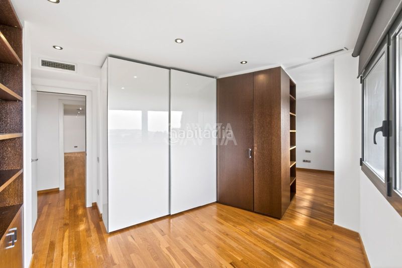 Foto 6684d494-f0b4-43d5-96c8-58a8b5a2e953. Casa amb aparcament a Sant Gervasi - Bonanova Barcelona