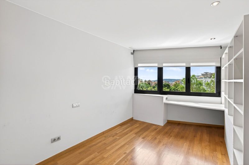 Foto ac782c08-1914-4166-b1b7-40801f938c92. Casa amb aparcament a Sant Gervasi - Bonanova Barcelona