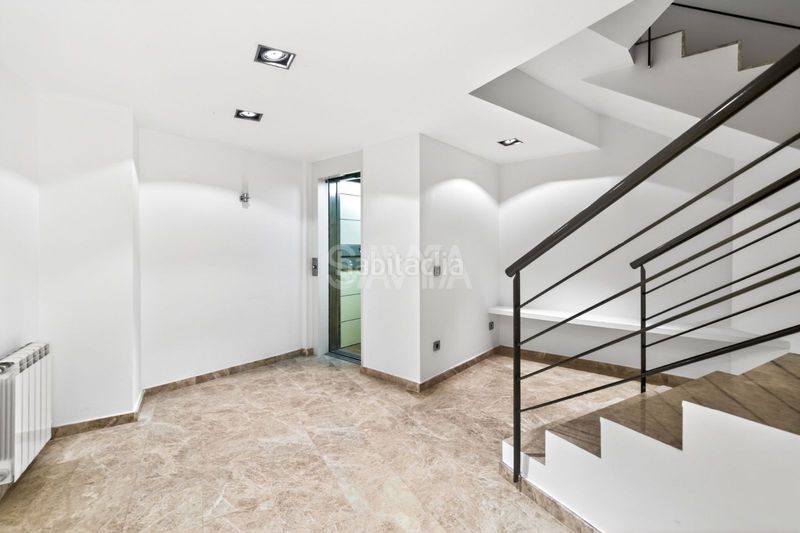 Foto fb8d1b5e-7068-4741-a8aa-de055be86f51. Casa amb aparcament a Sant Gervasi - Bonanova Barcelona
