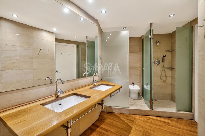 Foto d4ddb5d3-e271-44f7-9c66-1f7223697934. Pis amb aparcament a Sant Gervasi - Bonanova Barcelona