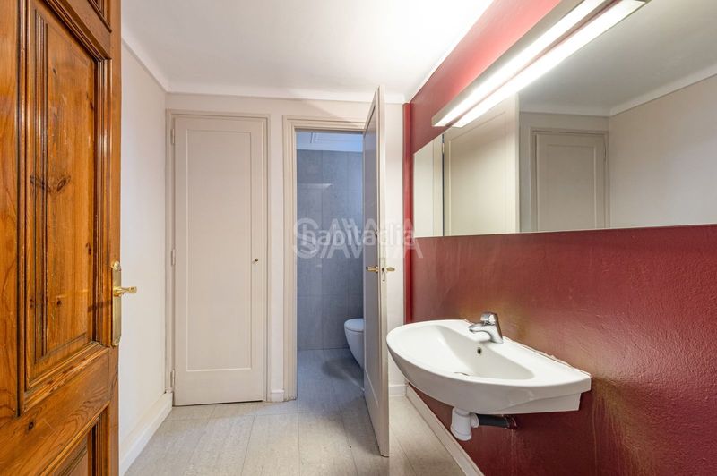Foto 76a9ba36-7263-45a0-ac18-498afdbe8a09. Oficina amb calefacció aparcament a Sant Gervasi - Galvany Barcelona