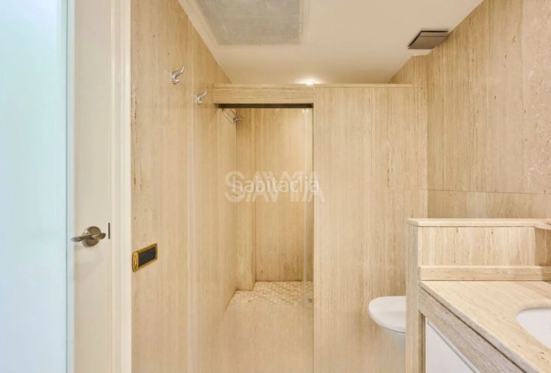 Foto b03536e8-d0d2-4f73-a1e5-57c3a1fe47f1. Lloguer pis amb calefacció aparcament a Pedralbes Barcelona