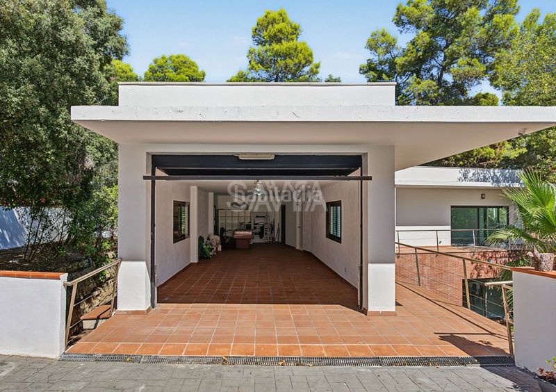 Foto 109361aa-9d66-498b-a5f0-a7cd2328e4e3. Casa  de diseño en plena naturaleza de collserola en Sant Cugat del Vallès