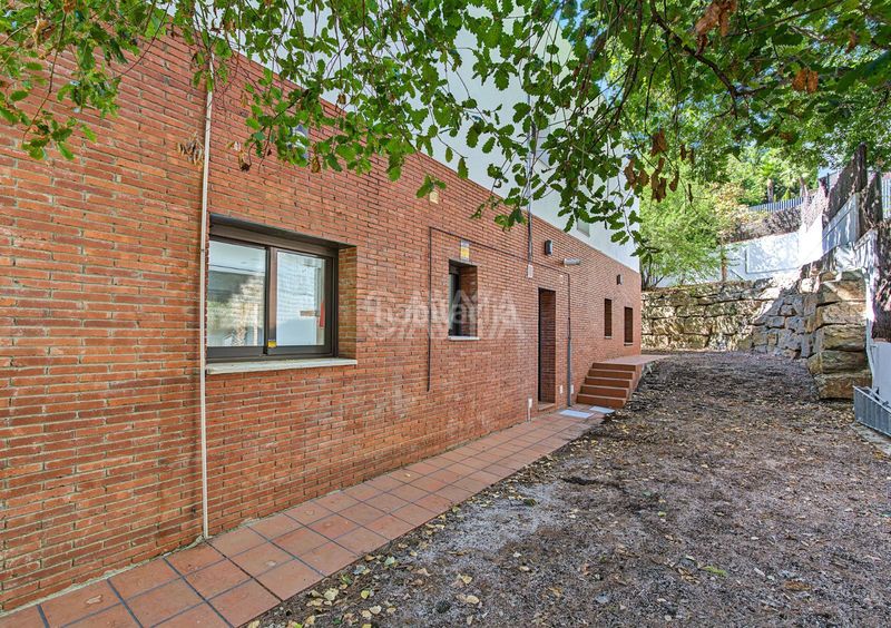 Foto c76f16e4-a2f4-4529-9426-47a3d33dfbfa. Casa  de diseño en plena naturaleza de collserola en Sant Cugat del Vallès