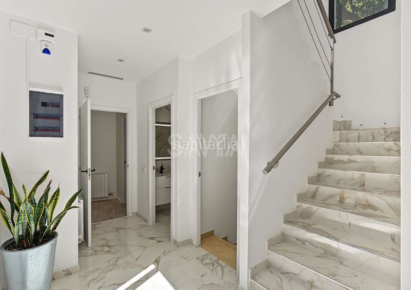 Foto c7dbaab1-1471-46f7-ab0a-bf61568087d5. Casa  de diseño en plena naturaleza de collserola en Sant Cugat del Vallès