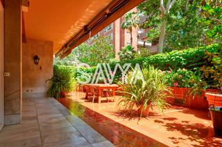 Pis a Sant Gervasi - Galvany. Exclusiva vivienda en planta baja con terrazajardn en tur park
