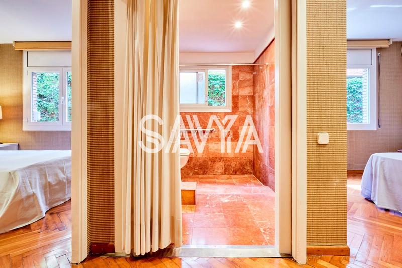 Foto 0af15a28-8a74-4455-b335-c34c5a9650d4. Piso exclusiva vivienda en planta baja con terrazajardín en turó park en Barcelona