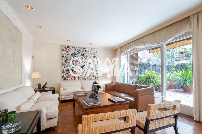 Foto 74df2dee-823c-4253-924b-52fbda2132a5. Piso exclusiva vivienda en planta baja con terrazajardín en turó park en Barcelona