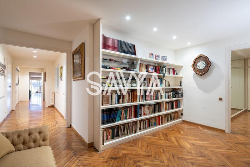 Foto dfb5bb07-d675-4bc2-ab77-0c02188953a6. Piso exclusiva vivienda en planta baja con terrazajardín en turó park en Barcelona