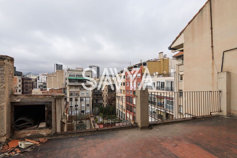 Foto e2d30b0f-b094-4077-a01c-d4a3176e5477. Ático  dúplex con terrazas. obras ascensor en curso. en Barcelona
