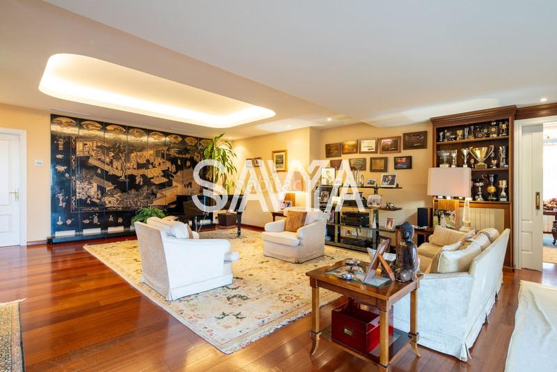 Foto 23eaadd6-e5b1-48a3-8189-95b86100cd15. Casa con riscaldamento parcheggio piscina in Les Bilbenyes Sant Vicenç de Montalt