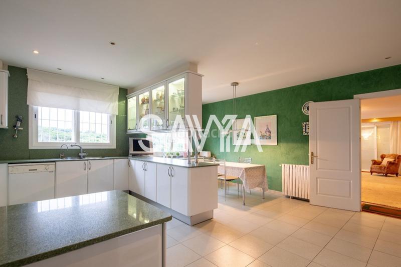 Foto 47f2e7ce-b3d1-4256-be94-8cbbaed63380. Casa con riscaldamento parcheggio piscina in Les Bilbenyes Sant Vicenç de Montalt