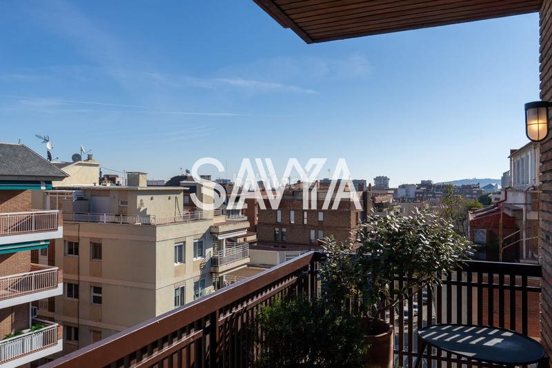 Foto 319ca527-c52f-4f1f-98e5-a251b0f16b31. Location attique avec chauffage parking dans Tres Torres Barcelona