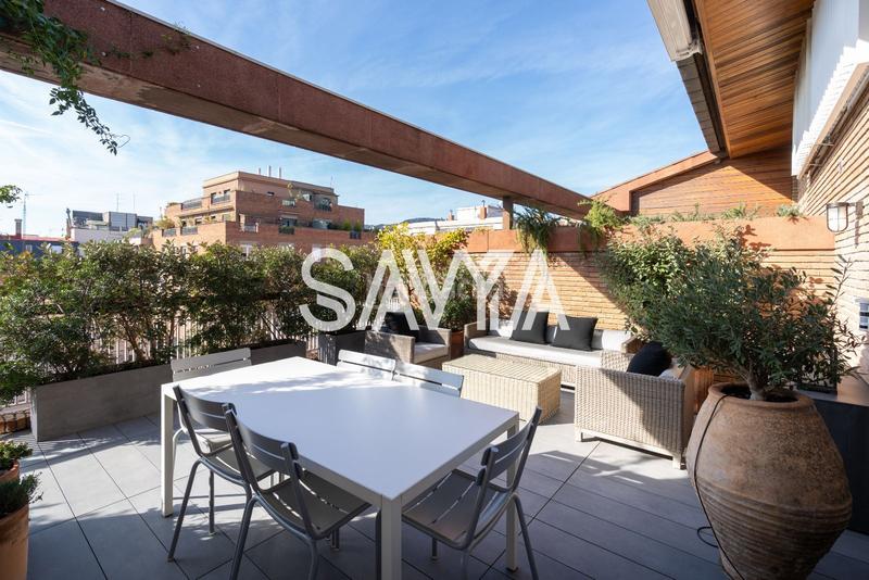 Foto 4858f33c-ac81-48ef-9eb6-8b264b33a1d1. Location attique avec chauffage parking dans Tres Torres Barcelona