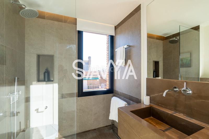 Foto 748f2b2e-3fc9-4bb6-897d-9b362b44cced. Location attique avec chauffage parking dans Tres Torres Barcelona