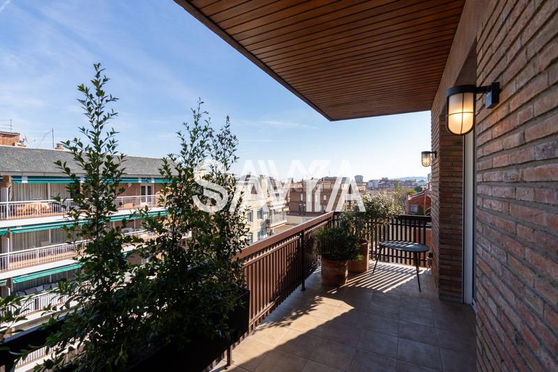 Foto 7e7e8137-9da2-42f2-8713-2084fc130caf. Location attique avec chauffage parking dans Tres Torres Barcelona