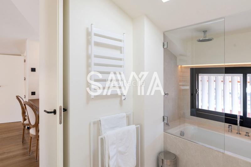 Foto 0c7a6090-547e-43dd-ba81-7290f9e7a361. Rent penthouse with heating parking in Tres Torres Barcelona