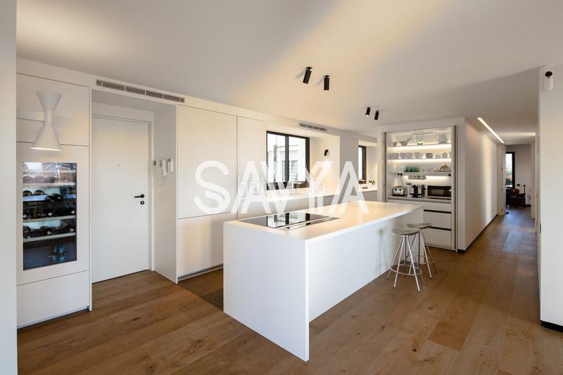 Foto 700da995-f6ec-4286-bbe8-c1e4e966d731. Rent penthouse with heating parking in Tres Torres Barcelona