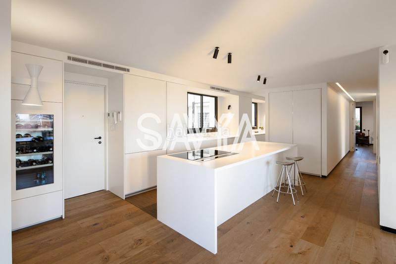 Foto f776549c-d26e-410a-a05b-f67edf2b08d3. Rent penthouse with heating parking in Tres Torres Barcelona