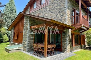 Location Maison jumelée à Bolvir. Casa de alquiler en la solana del golf, bolvir