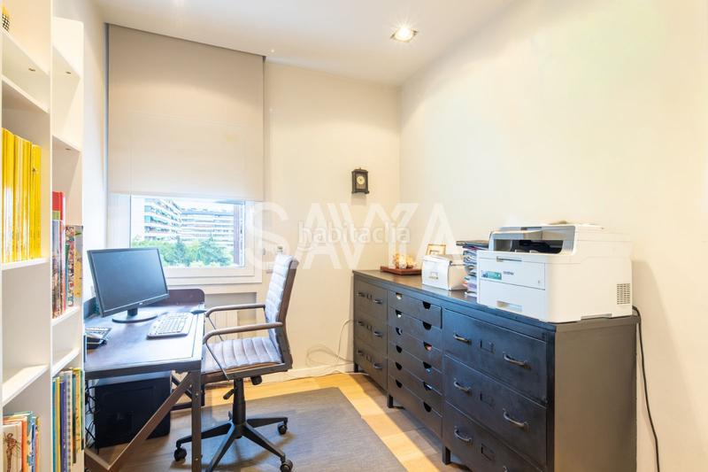 Foto 4fd31d1d-e5b6-45a1-ab23-9dbd82194965. Alquiler piso amplia y luminosa vivienda en Pedralbes junto a sarriá con zona verde y piscina. en Barcelona