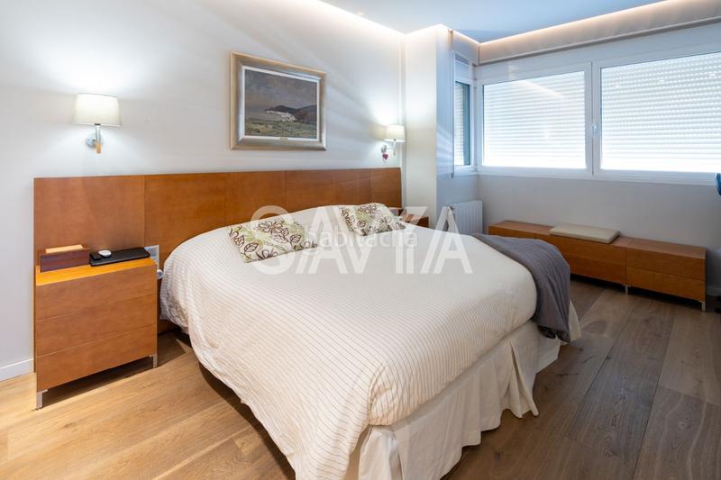 Foto cbd9773b-4e83-4aa0-a203-b34e7f1f173a. Alquiler piso amplia y luminosa vivienda en Pedralbes junto a sarriá con zona verde y piscina. en Barcelona