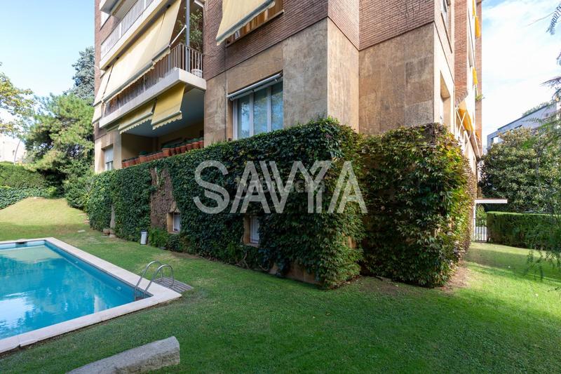 Foto 42bf5633-8a38-4dea-80c7-e0f80709e5a9. Pis amb calefacció aparcament piscina a Pedralbes Barcelona