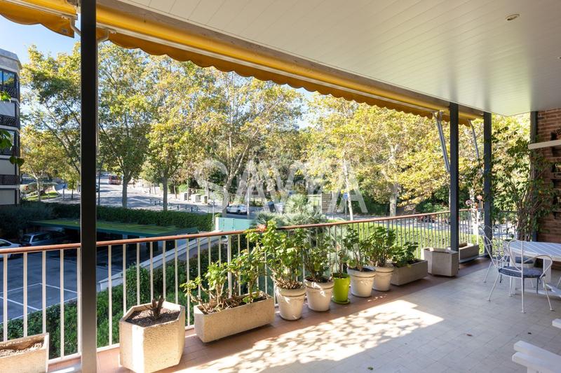 Foto b4a5c8eb-99e8-4b38-b6ef-0556cdf45d1c. Pis amb calefacció aparcament piscina a Pedralbes Barcelona