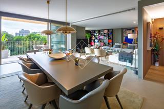 Etagenwohnung in Sarrià. Espectacular piso de diseño en sarria