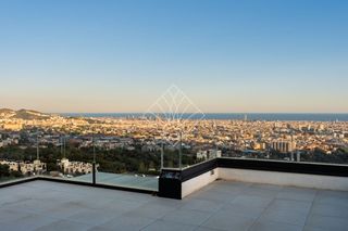 Rent House in Sarrià. Exclusiva vivienda en can caralleu, barcelona
