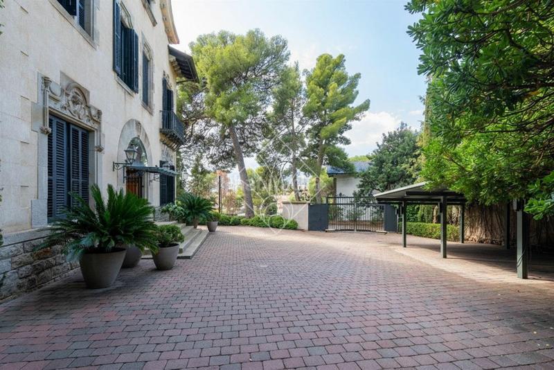 Foto 964135f3-e56e-4c83-a6df-5b28d0365952. Casa exclusiva casa en el corazón en Putget - Farró Barcelona