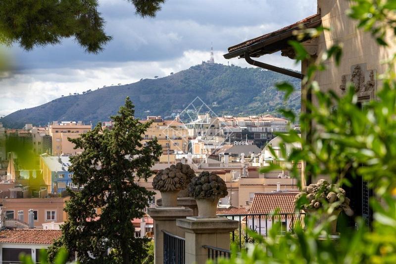 Foto e5d14589-6e0e-4627-b4bd-0789ef86c52c. Casa exclusiva casa en el corazón en Putget - Farró Barcelona