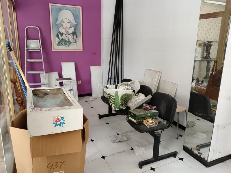 Foto 0b1b391c-3cf1-4444-b27c-d96a01b33a01. Alquiler local comercial alquiler de local en avenida principal en Málaga