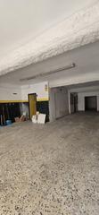Geschäftsraum in Llatí. Local com. en venta en barrio latino, 1 despacho.