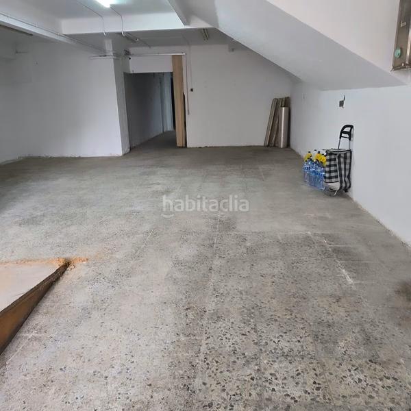 Foto 0466e54d-f86c-49e1-bf05-04fc90f0564f. Local commercial dans Llefià Badalona