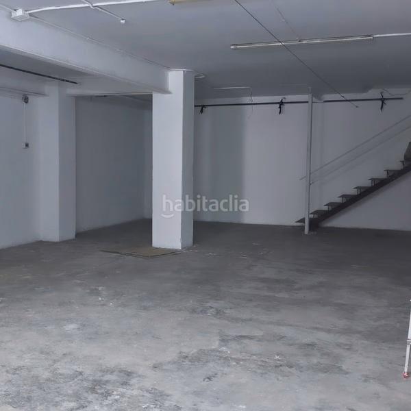 Foto 44a2cf90-1f02-465e-b973-14926a97e516. Local commercial dans Llefià Badalona